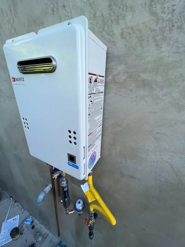 Tankless water heater installation for Farrington Lake Heights homes